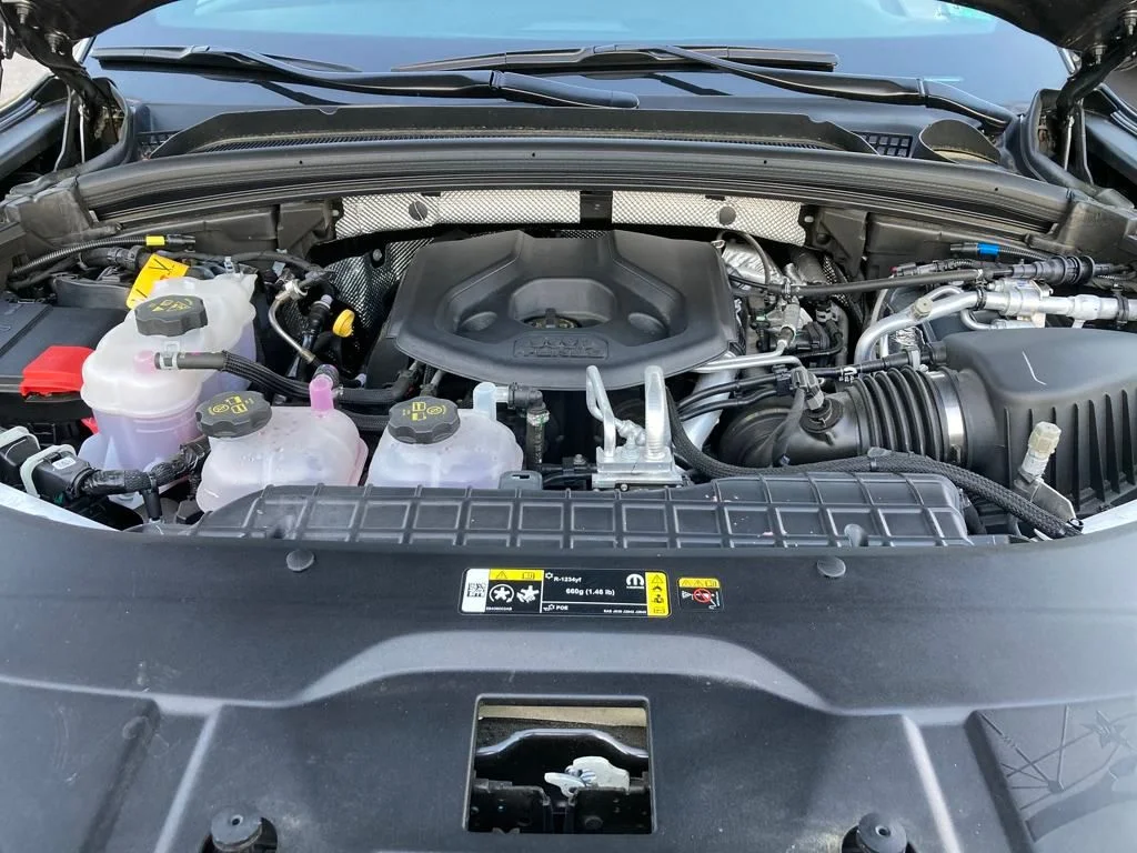 New 2024 Baltic Gray Metallic Clear-Coat Exterior Paint Jeep Trailhawk 4xe image 25