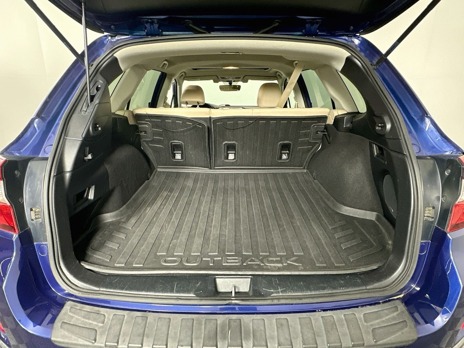 Used 2017 Lapis Blue Pearl Subaru 2.5i image 28