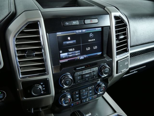 Used 2015  Ford Lariat image 21