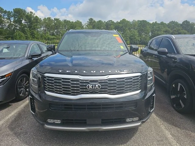 Used 2020 Black Kia SX image 2