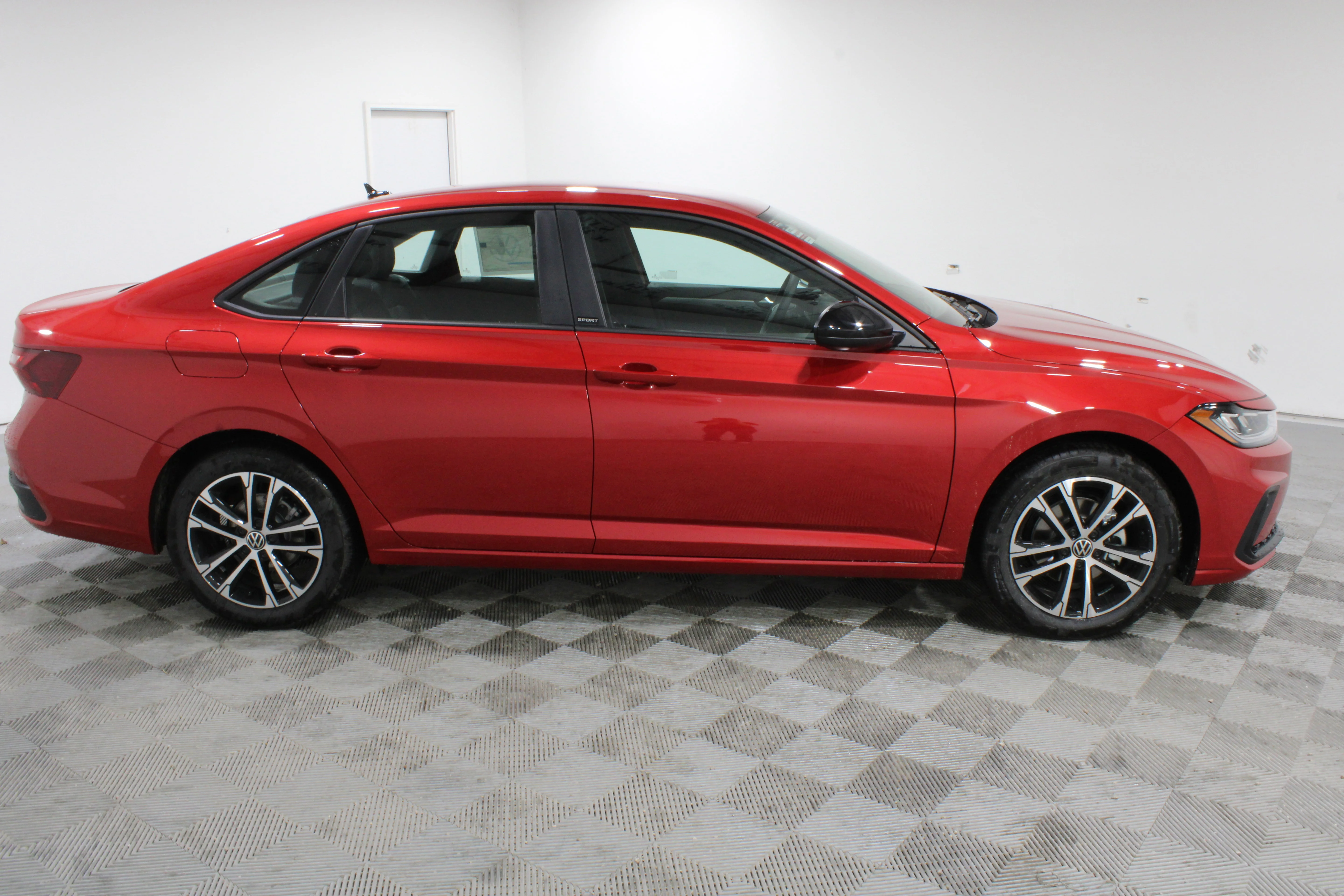 New 2026 Kings Red Metallic Volkswagen 1.5T Sport image 26