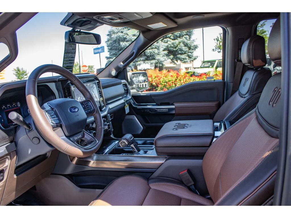 New 2026 Star White Metallic Tri-Coat Ford King Ranch image 35