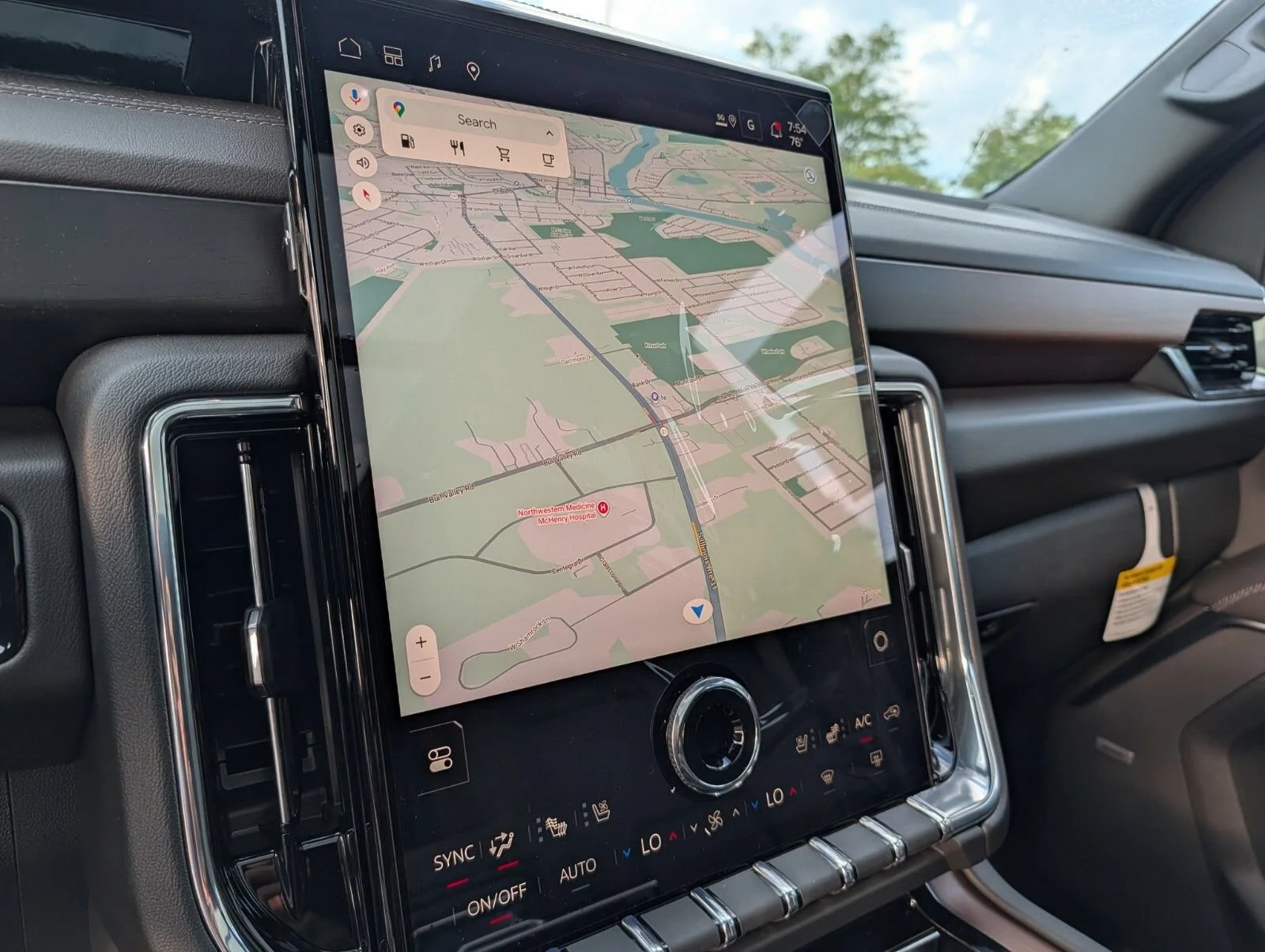 2026 GMC Yukon Denali - Photo 8