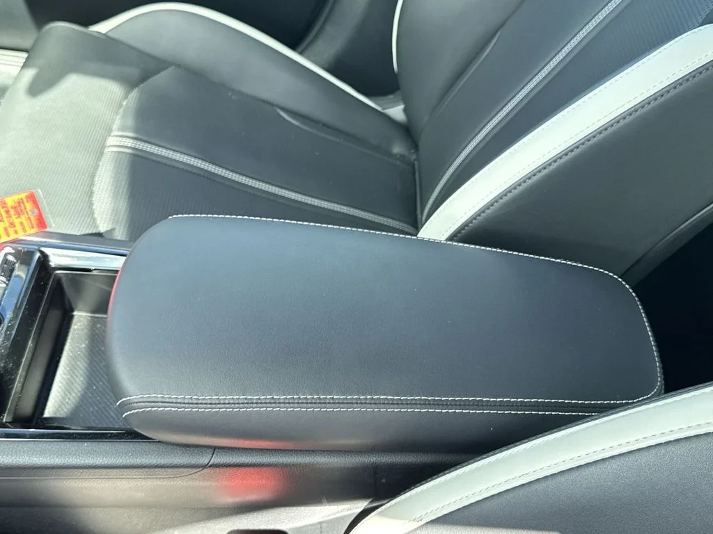Used 2025 Gray Kia GT-Line image 27