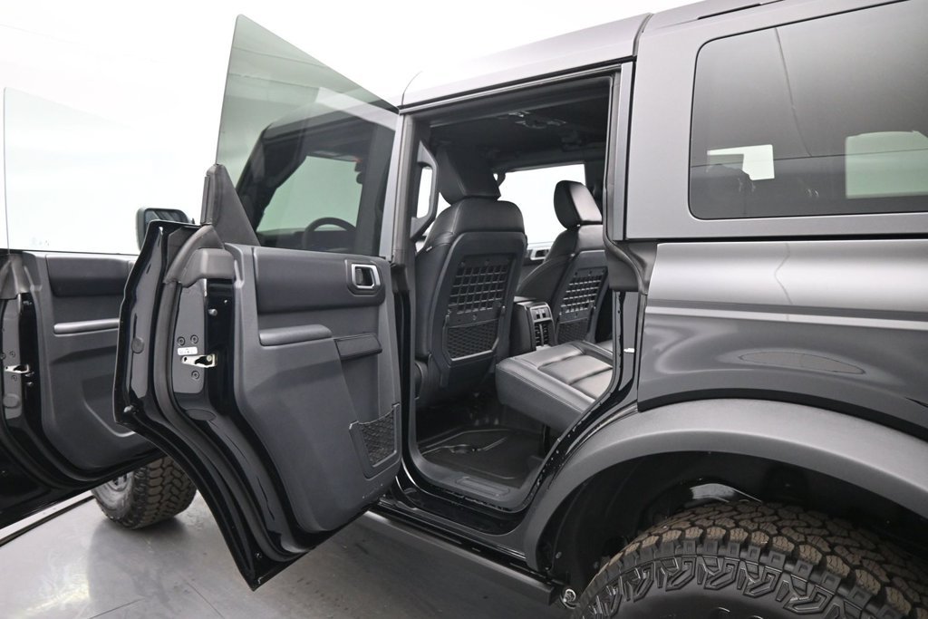 New 2026 Shadow Black Ford Badlands image 15