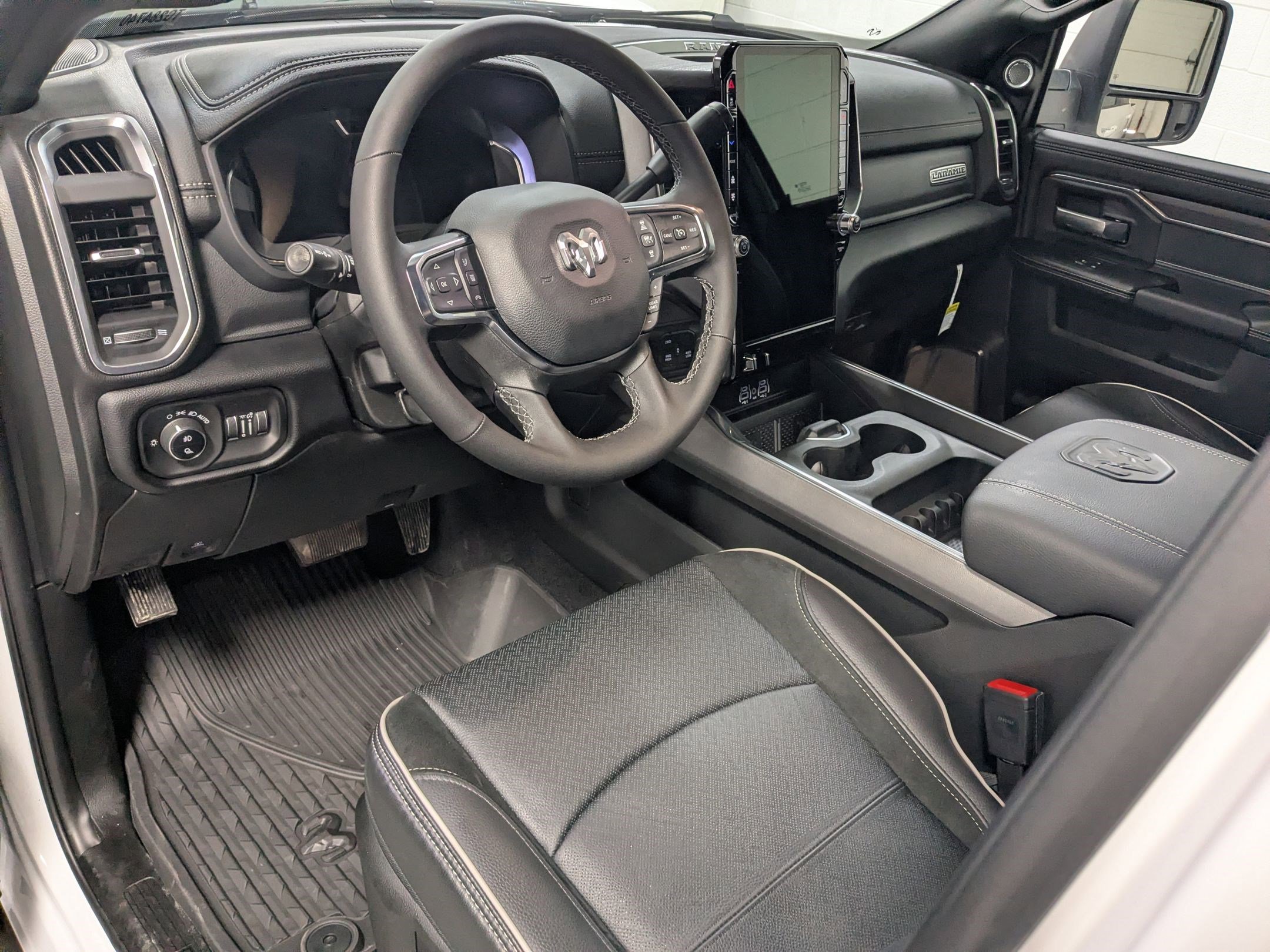 New 2026 Bright White Clear-Coat Exterior Paint RAM Laramie image 10