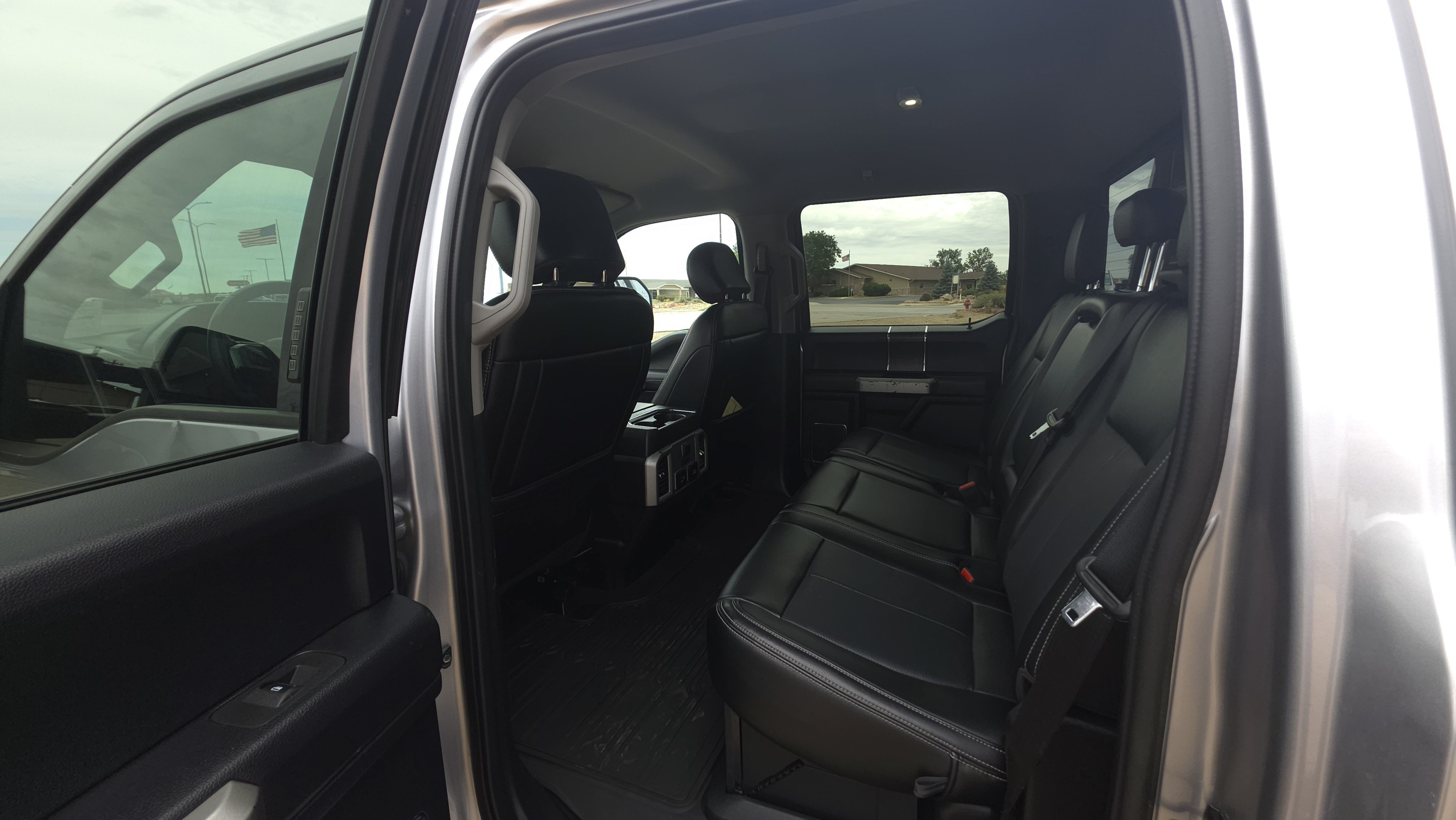 Used 2021 Silver Ford LARIAT image 19