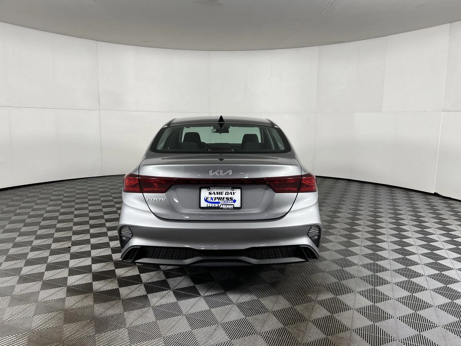 Certified Used 2024 Steel Gray Kia LXS image 9