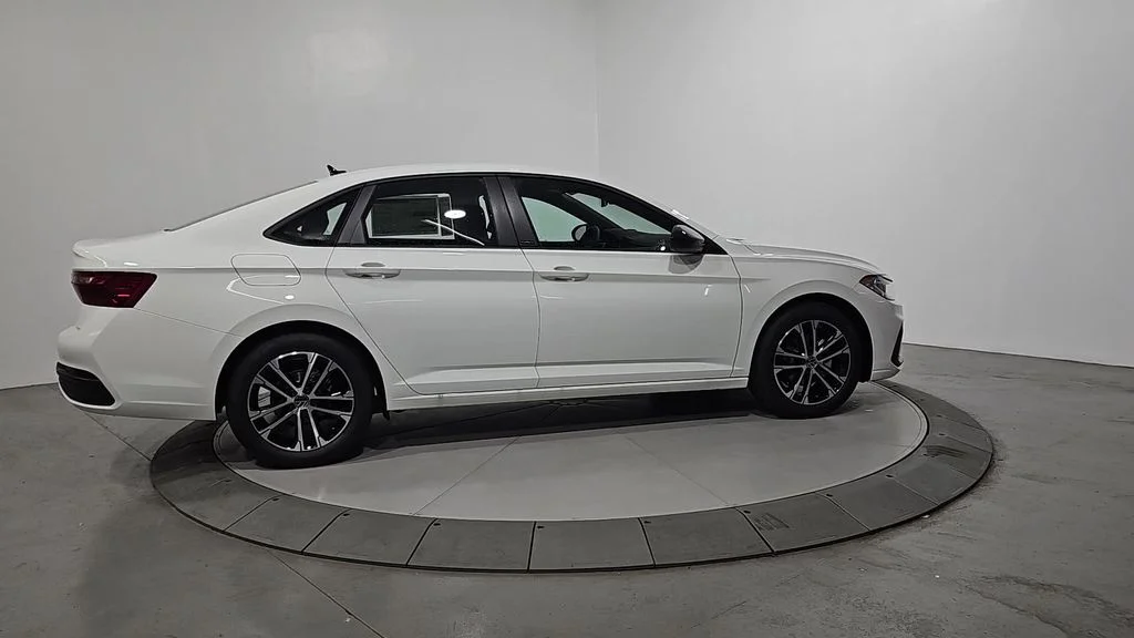 New 2026 White Volkswagen 1.5T Sport image 6