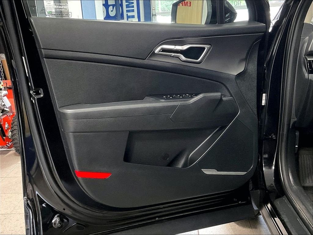 Used 2026 Black Kia LX image 9
