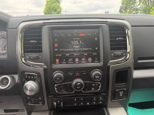 Used 2014 White Ram Sport image 15