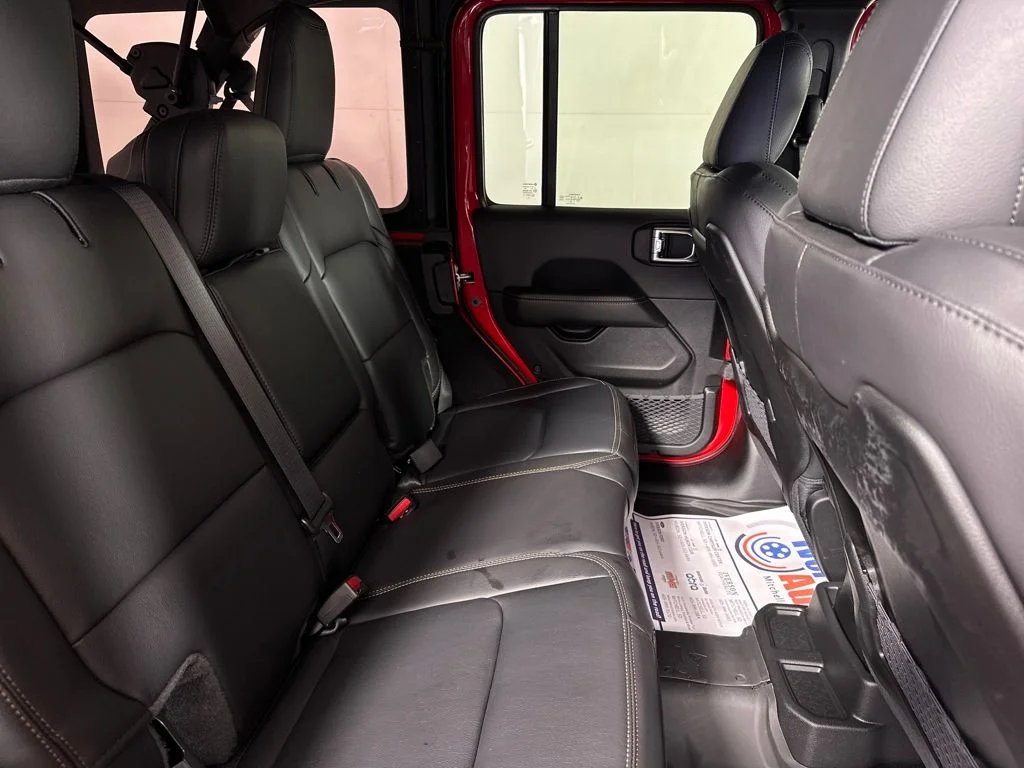 New 2026 Firecracker Red Clear-Coat Exterior Paint Jeep Sahara image 27