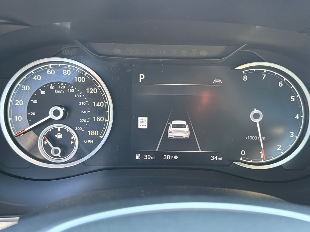 2026 GENESIS G70 Standard - Photo 26