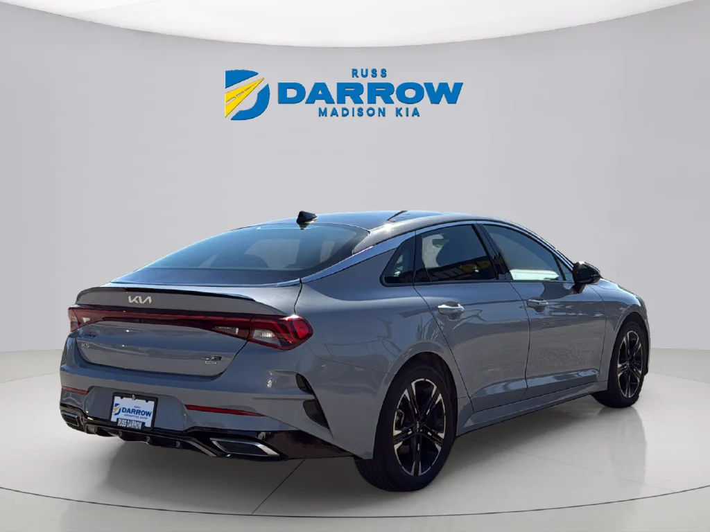 Used 2024 Wolf Gray Kia GT-Line image 5