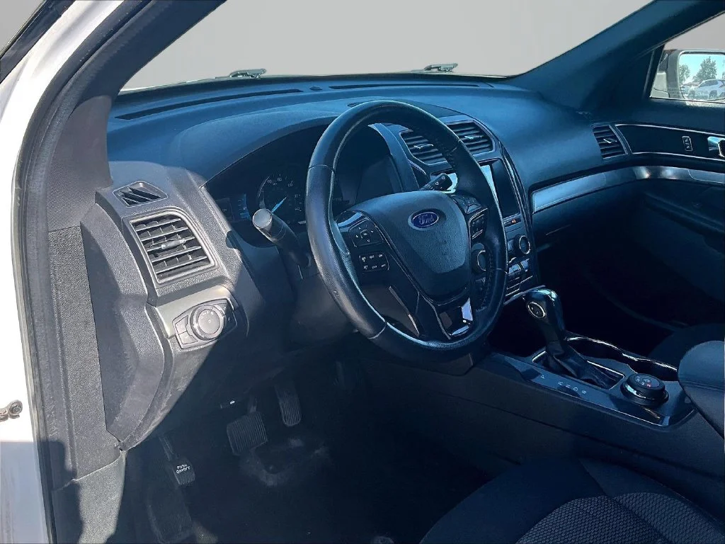 Used 2019 White Ford XLT image 15
