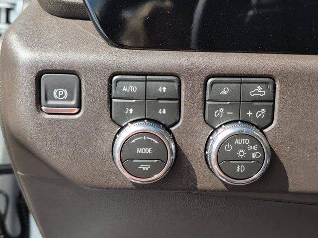 New 2026 Summit White GMC SLT image 55