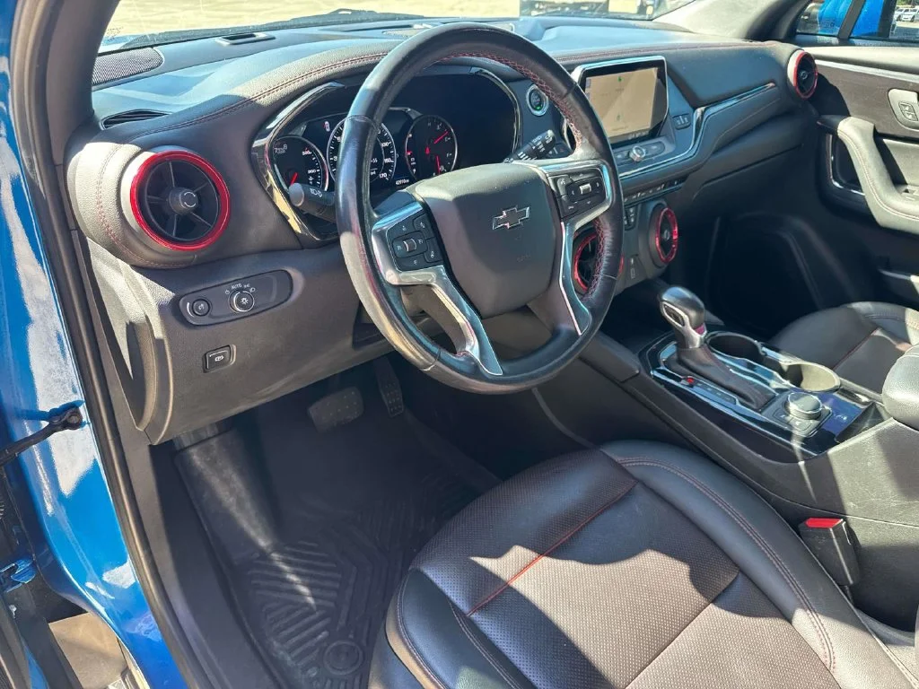Used 2021 Blue Chevrolet RS image 35