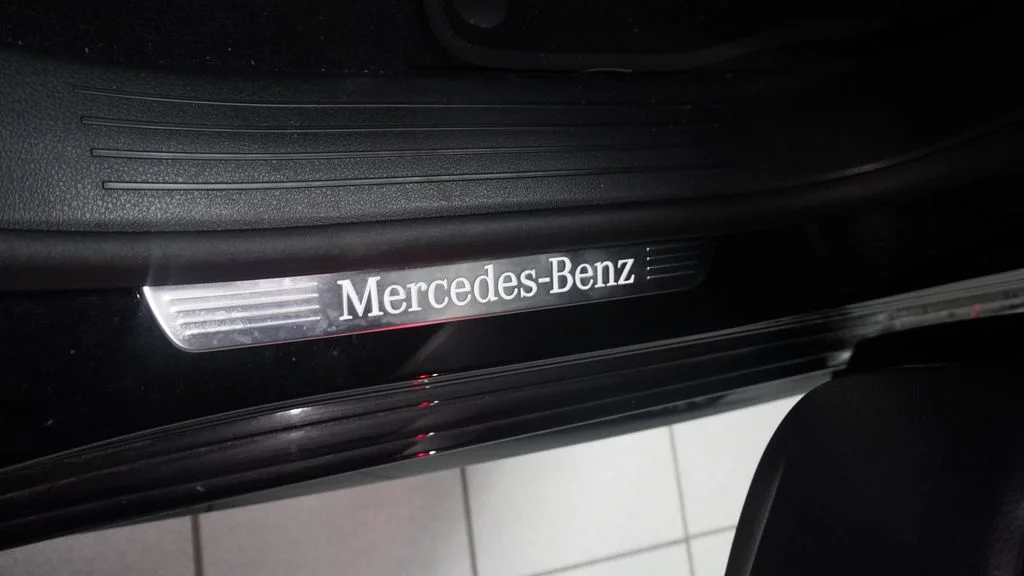 Certified Used 2026 Black Mercedes-Benz GLE 350 image 38