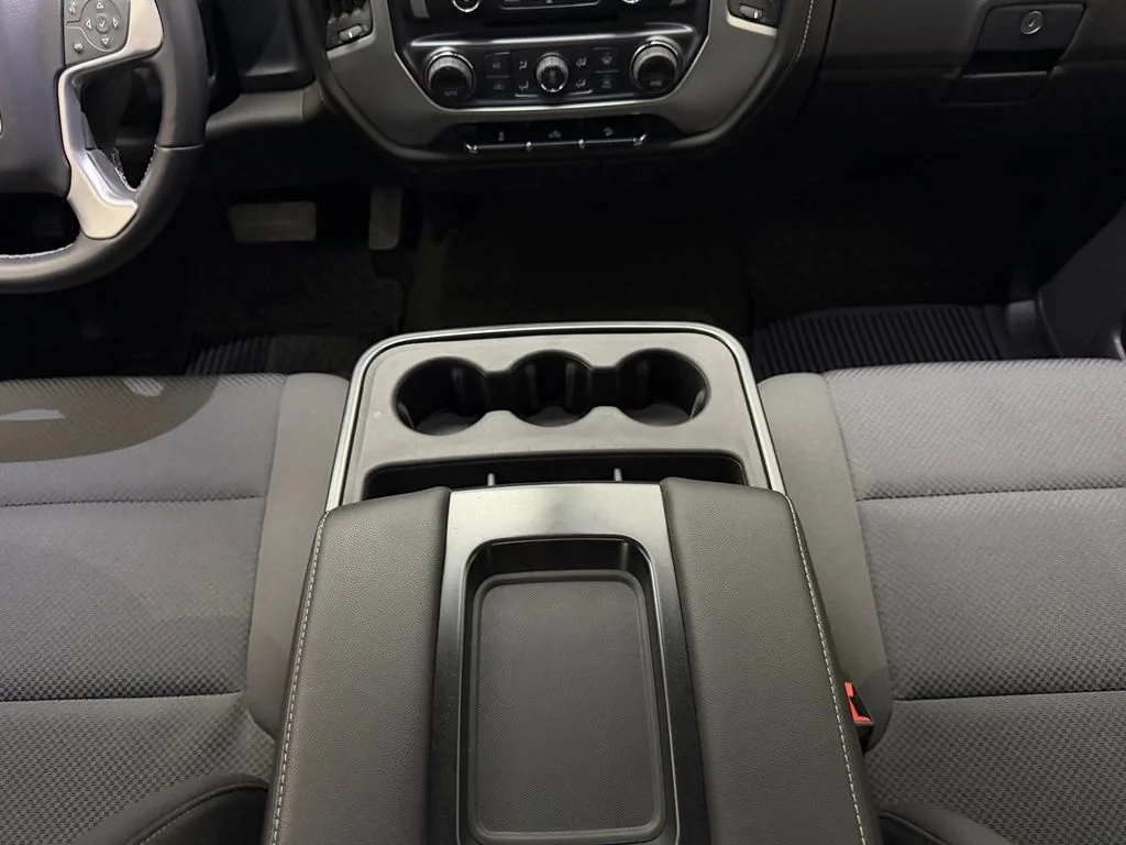 Used 2018 Summit White GMC SLE image 14
