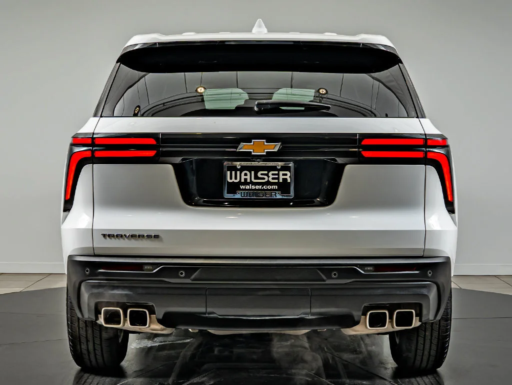 Used 2024 Summit White Chevrolet LS image 6