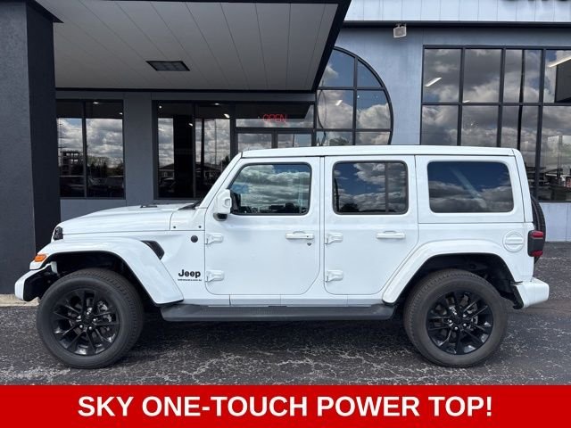2023 Jeep Wrangler High Altitude's photo