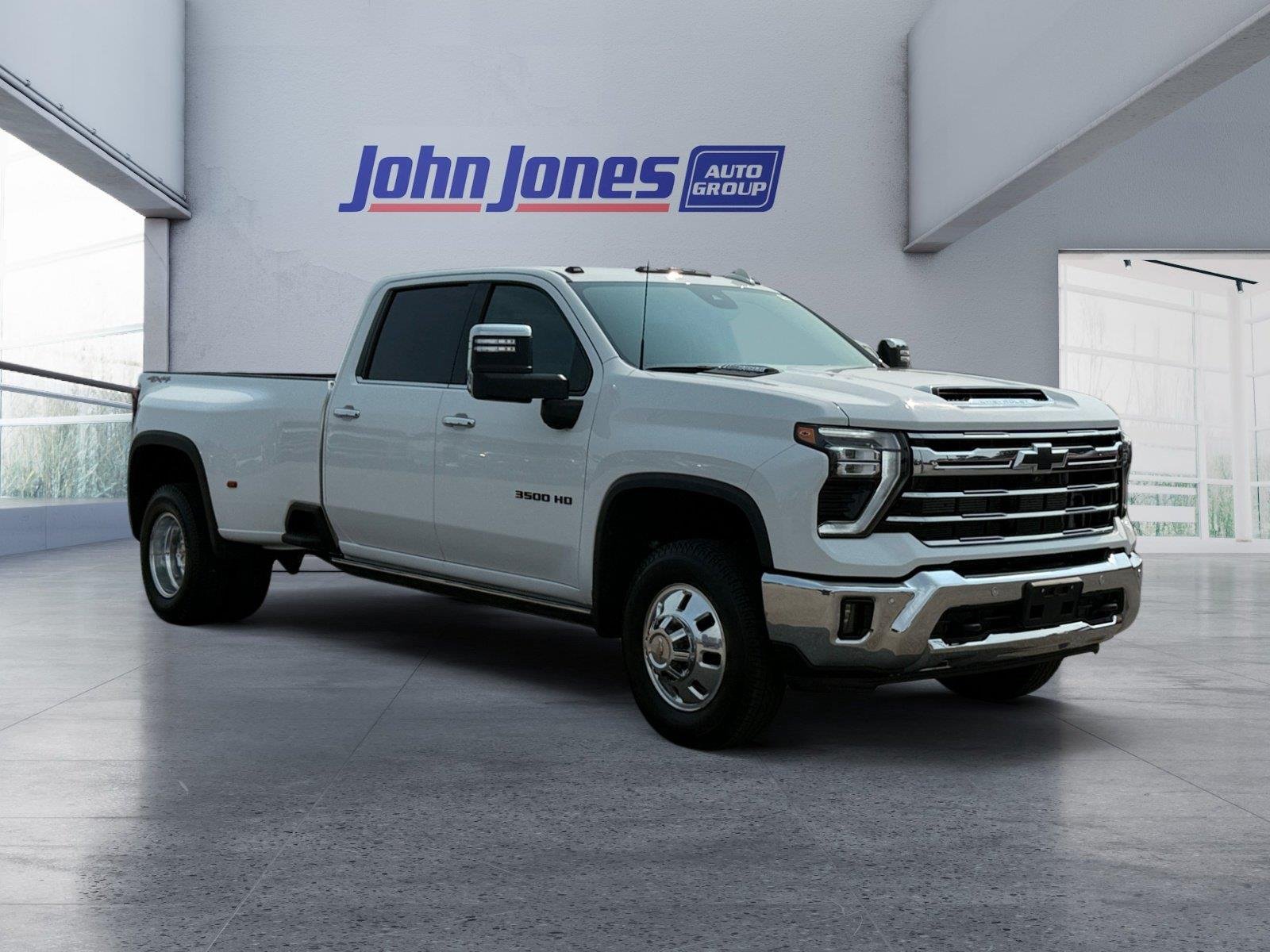 Used 2024 Summit White Chevrolet LTZ image 7