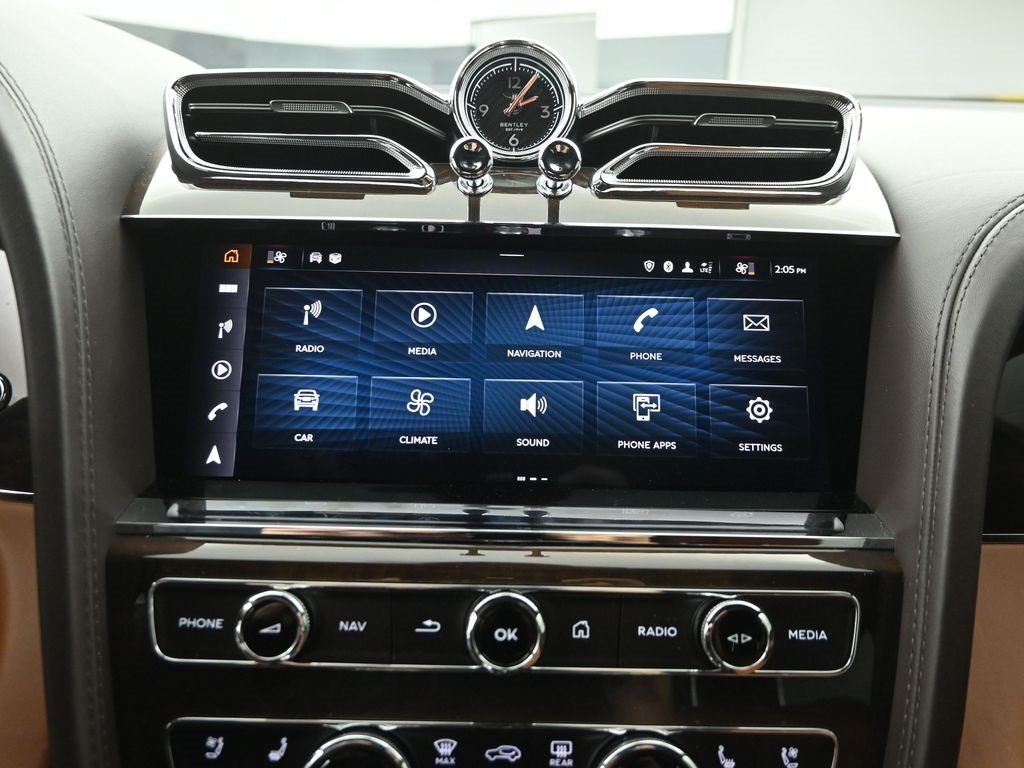 2021 BENTLEY BENTAYGA - Image 12