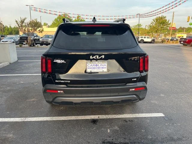 Used 2023 Black Kia X-Line S image 36