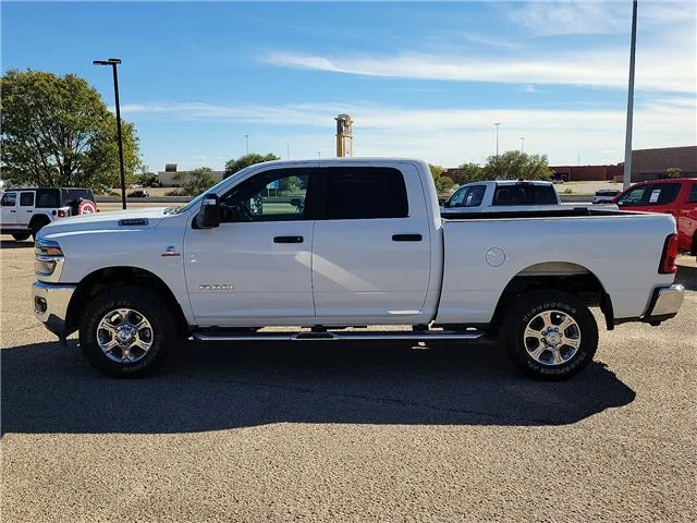Used 2026 White RAM Big Horn 4x4 Crew Cab 6.3 ft. box 149 in. WB image 2