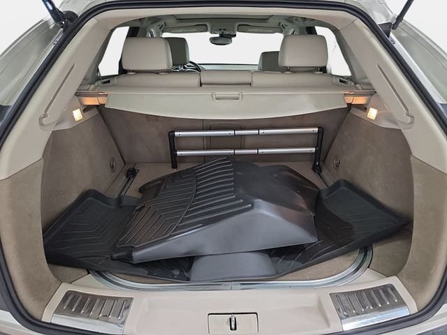 Used 2014 Silver Cadillac Luxury image 32