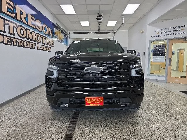 Used 2026 Chevrolet Silverado 1500 High Country with VIN 1GCUKJED5TZ100771 for sale in Detroit Lakes, Minnesota