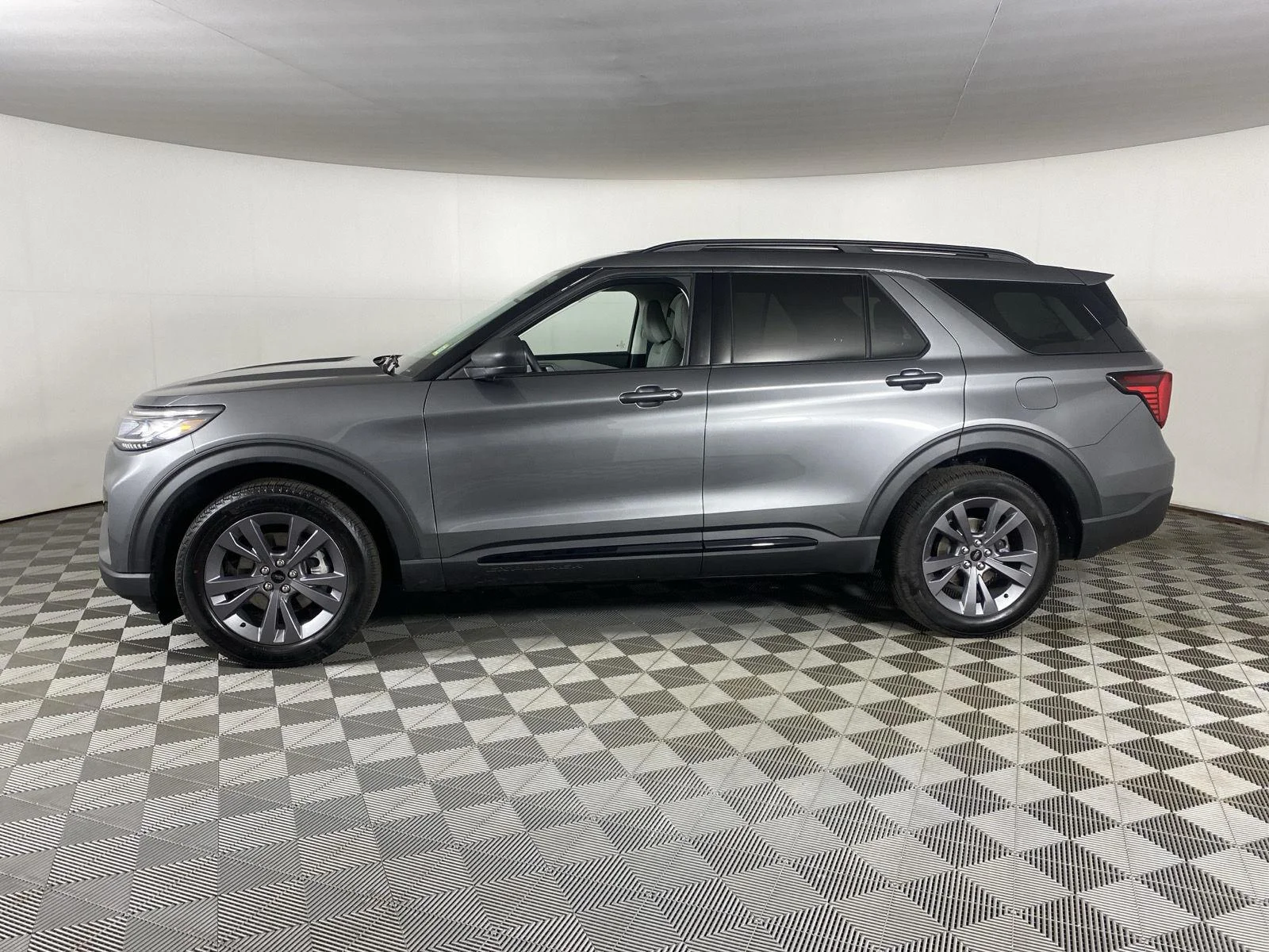 New 2026 Carbonized Gray Metallic Ford Active image 7