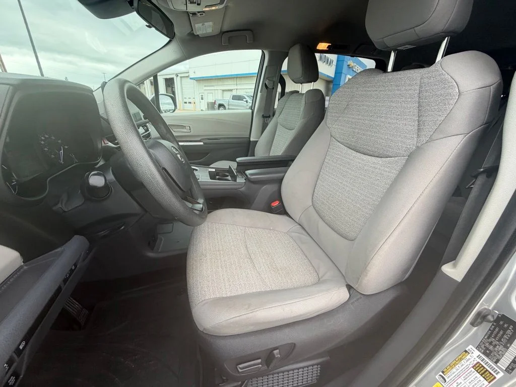 Used 2022 Silver Toyota LE image 11