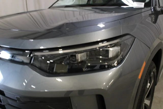 New 2026 Silver Volkswagen 2.0T SE image 33