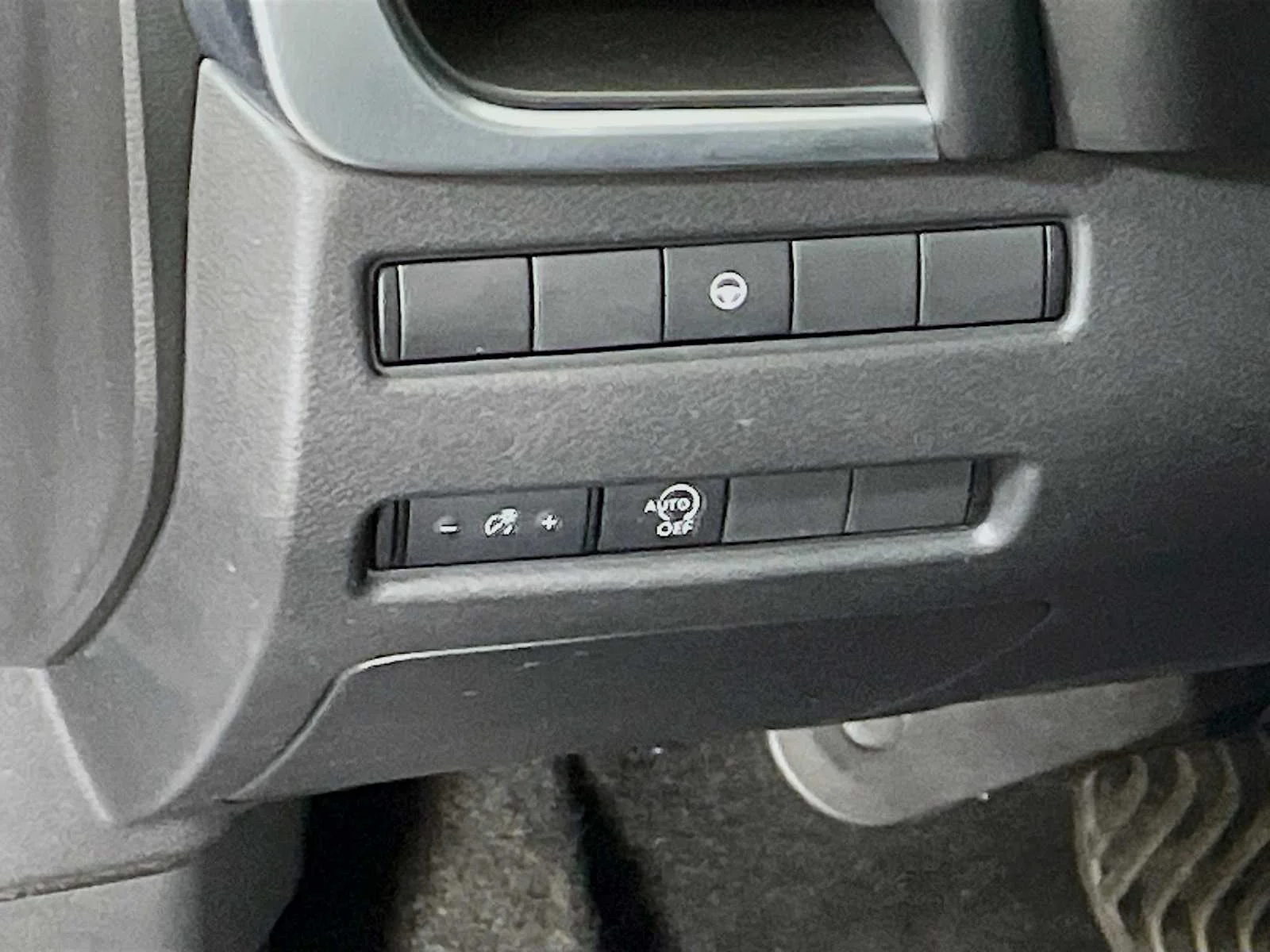 Used 2023 Gun Metallic Nissan SV image 8