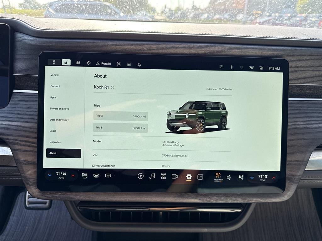 Used 2024 Rivian R1S Adventure with VIN 7PDSGABA7RN031433 for sale in Kansas City