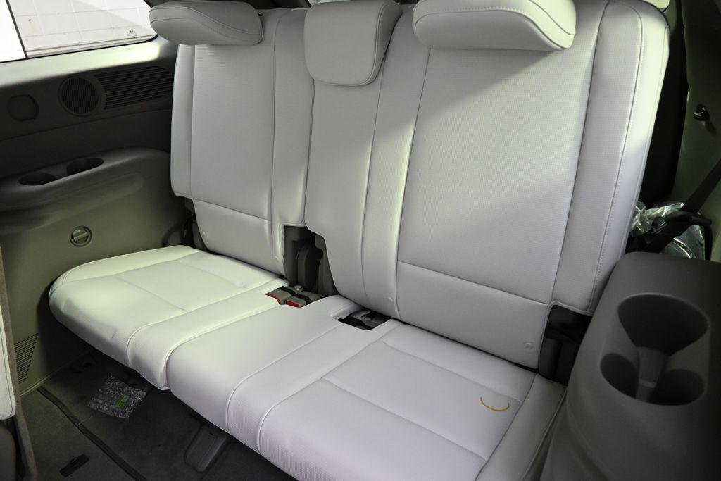 New 2026 White Pearl Hyundai SEL AWD image 22