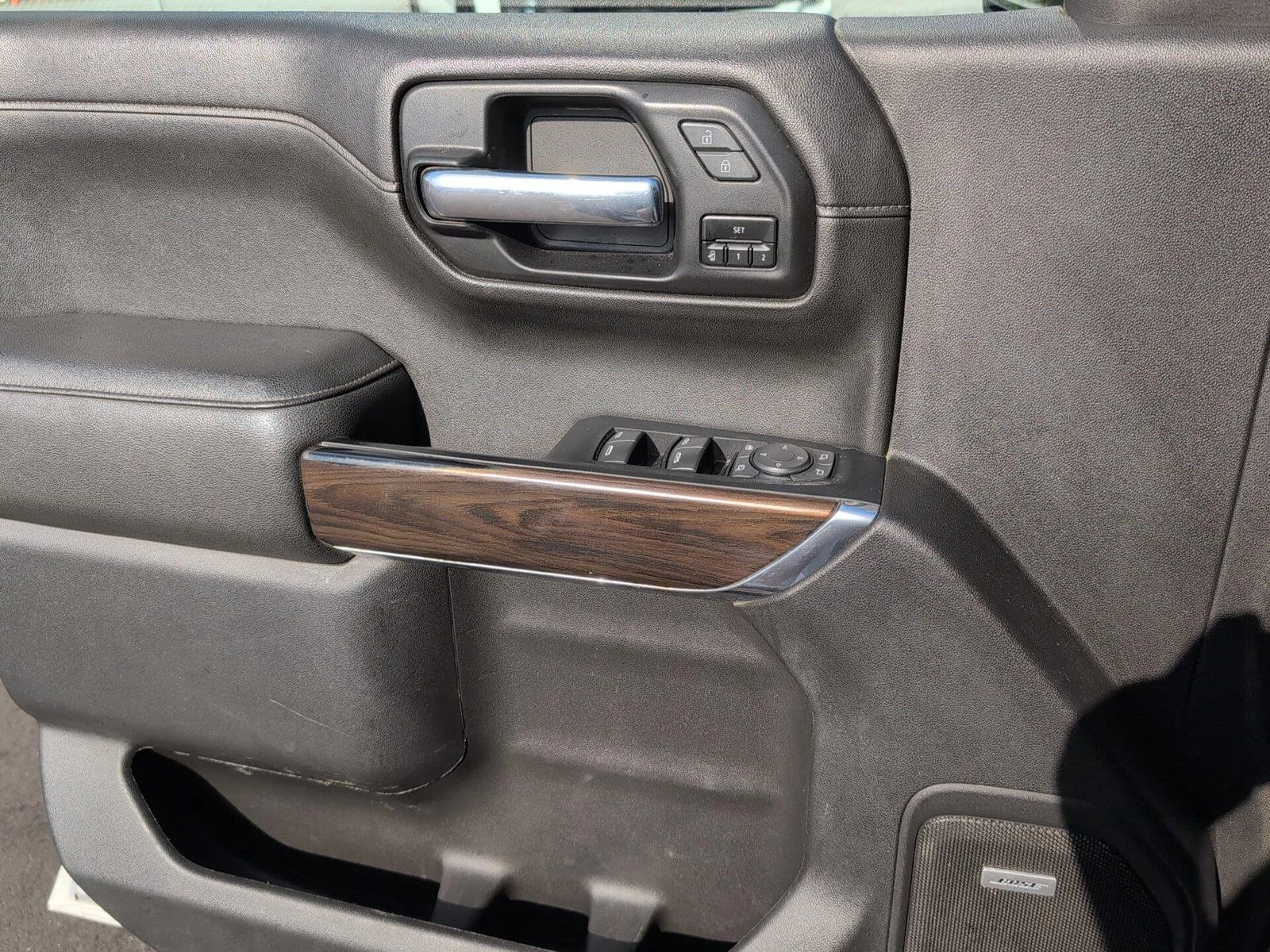Used 2022 QUICKSILVER METALLIC GMC SLT image 16