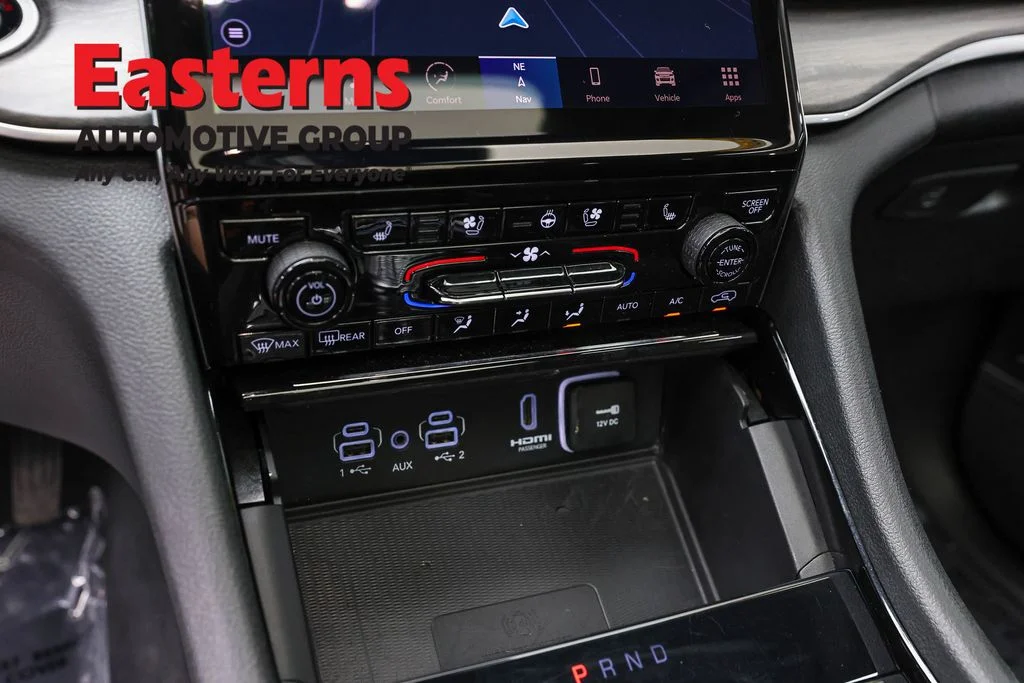 Used 2022 White Jeep 4xe image 20