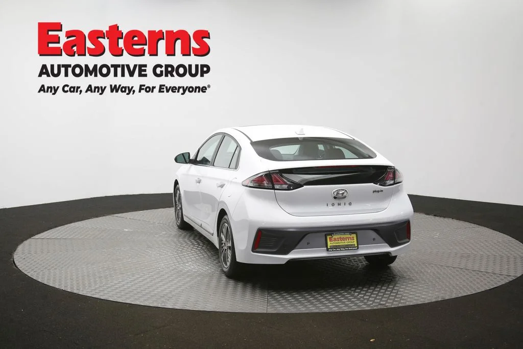Used 2021 White Hyundai Limited image 40