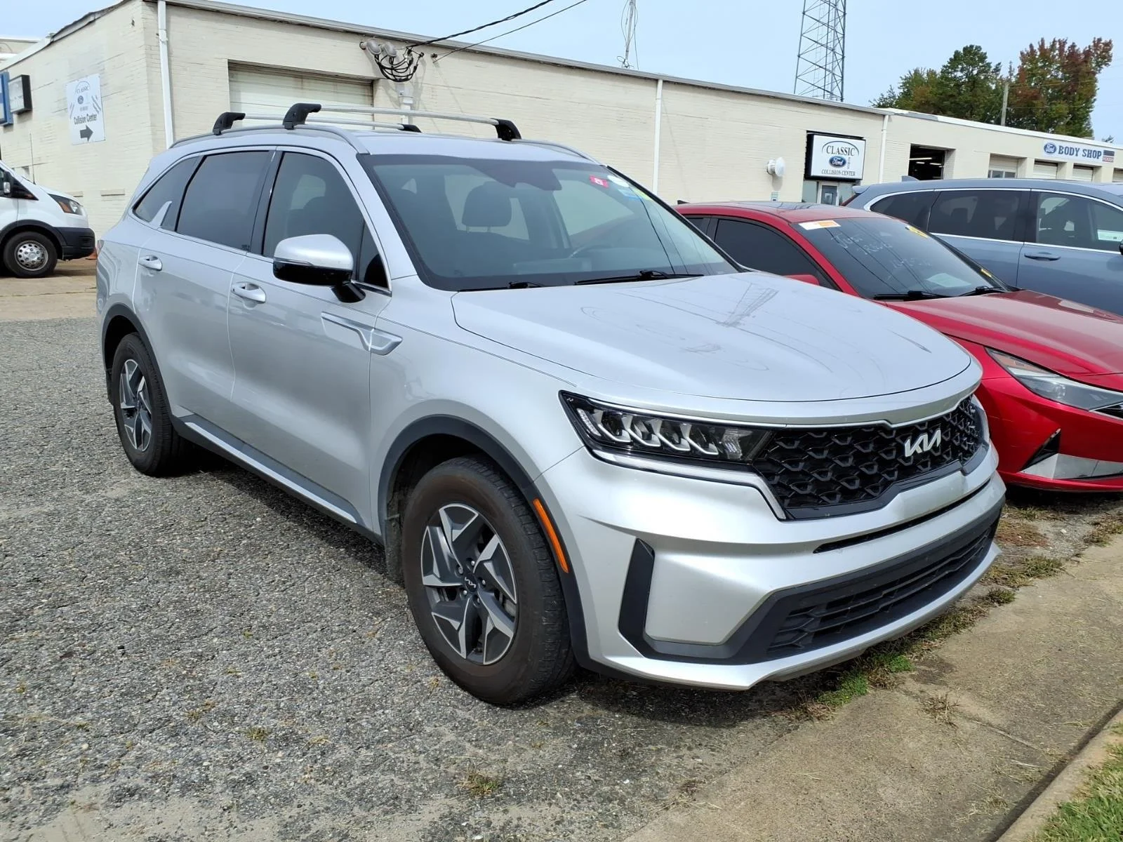 Used 2022 Silky Silver Kia S image 3