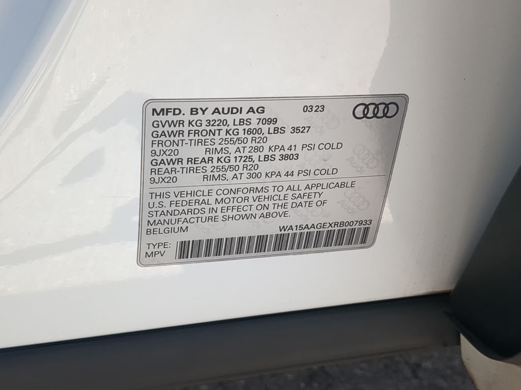 Used 2024 White Audi Premium Plus image 38
