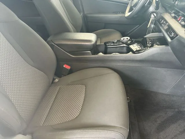 Certified Used 2023 Snow White Pearl Kia LX image 26