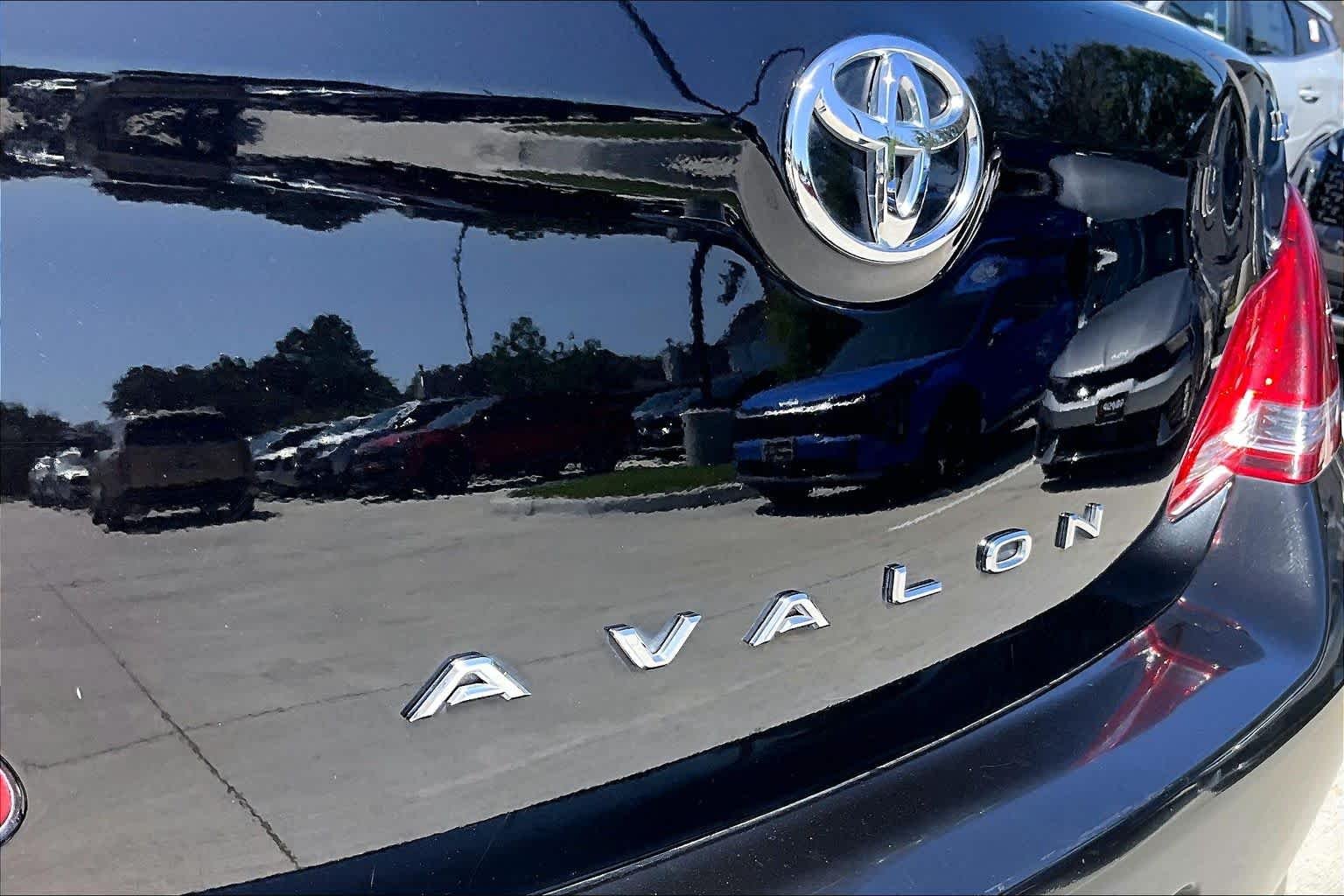 Used 2007 Black Toyota XLS image 26