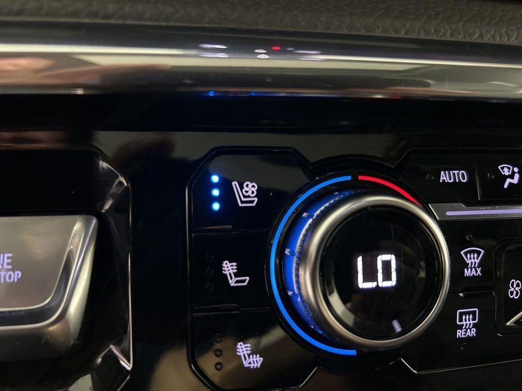 Used 2024 Sterling Metallic GMC Denali image 35