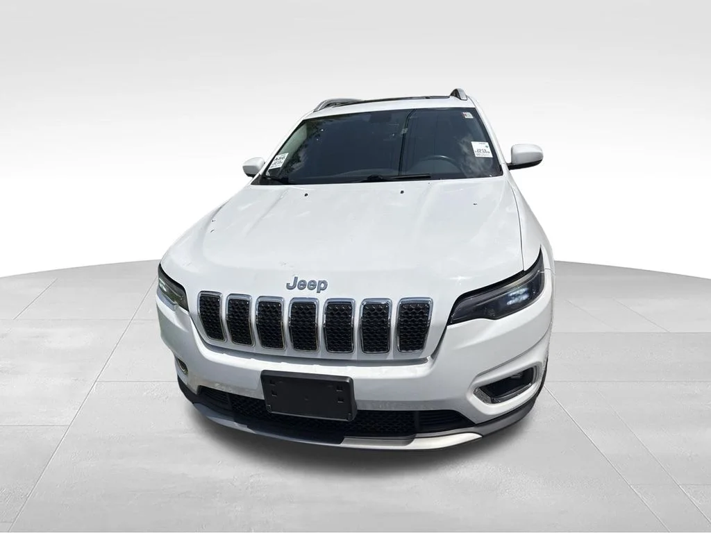 Used 2019 White Jeep Limited image 3