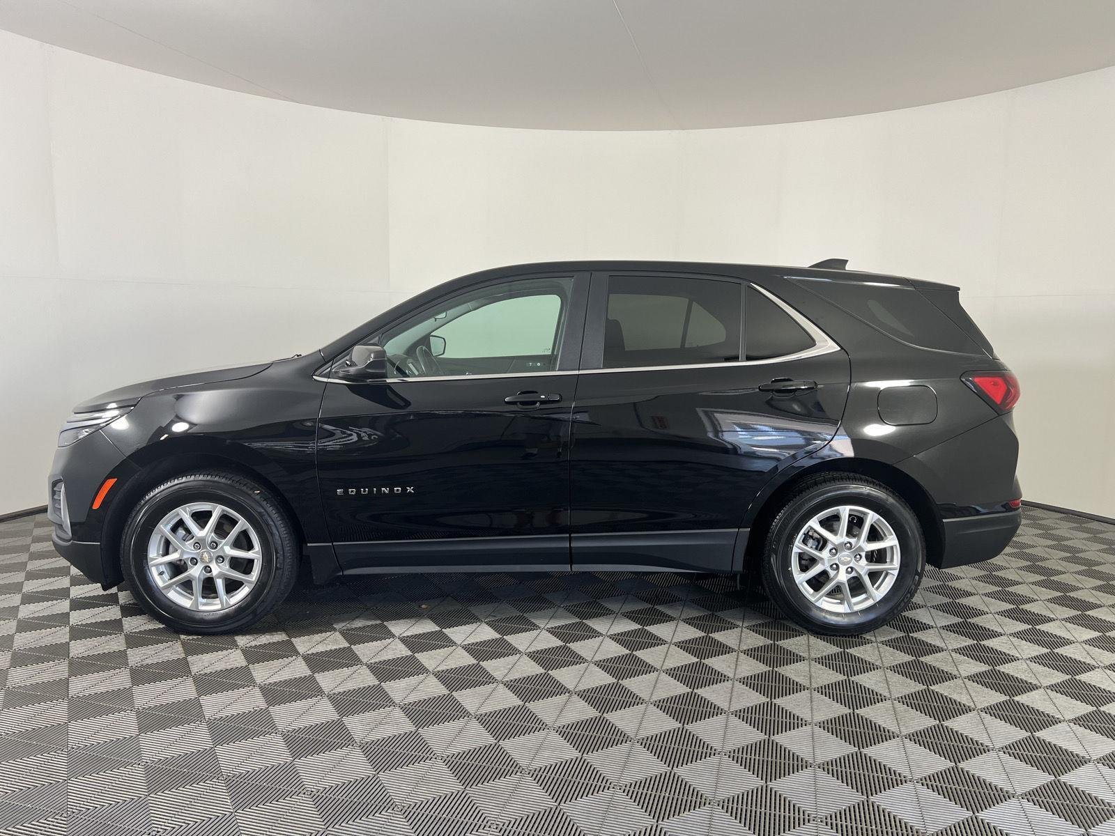 Used 2024 Black Metallic Chevrolet LT image 27