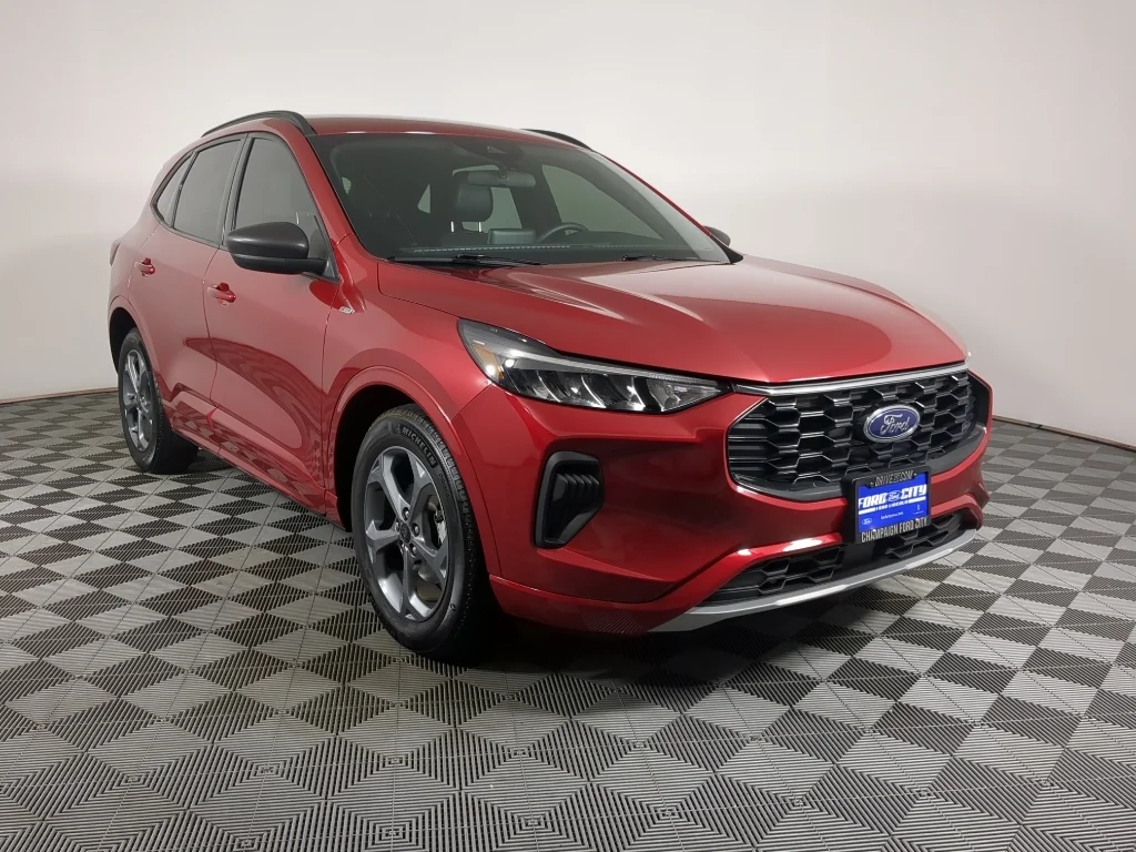 Used 2023 Red Ford ST-Line image 2