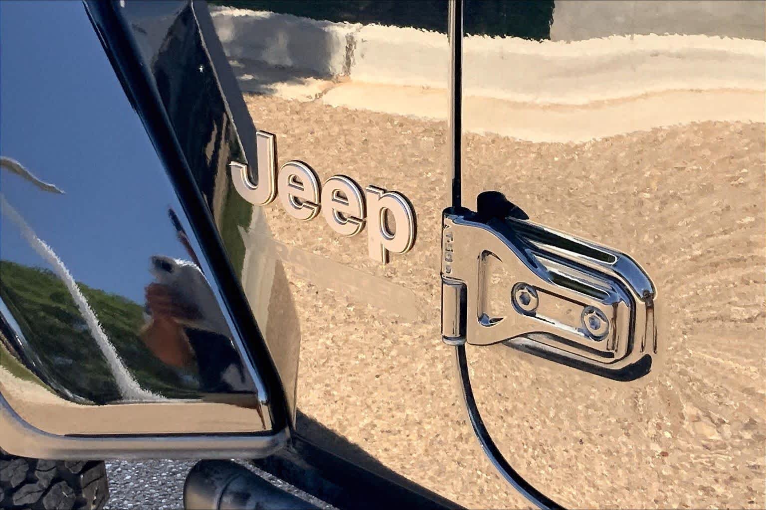 Used 2022 Black Clearcoat Jeep Unlimited Rubicon 392 image 10