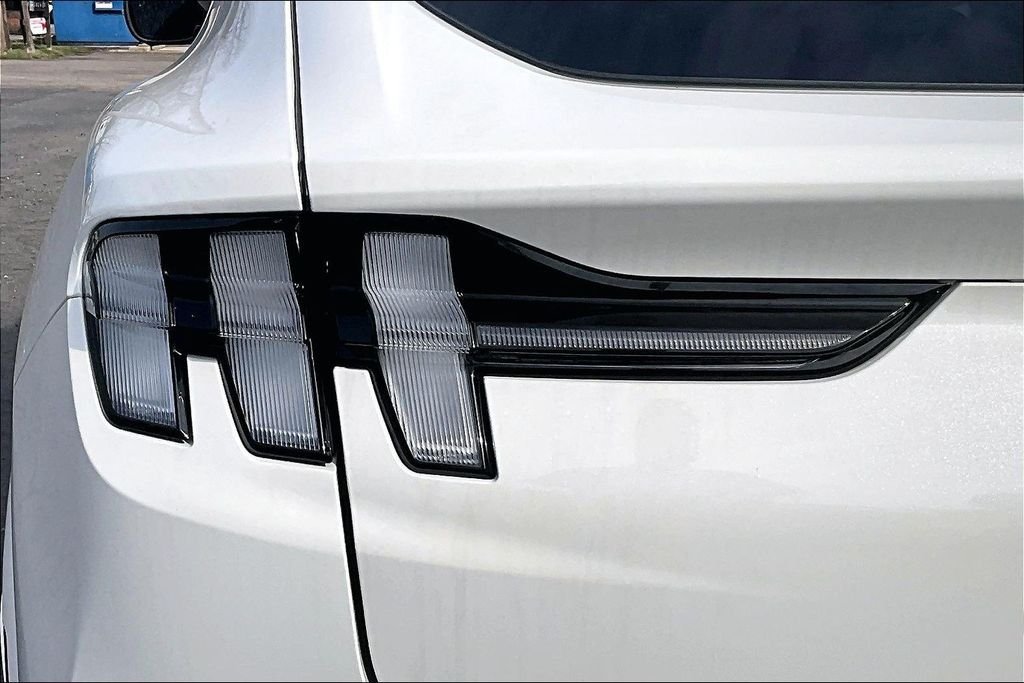 2026 Ford Mustang Mach-E Premium - Photo 22